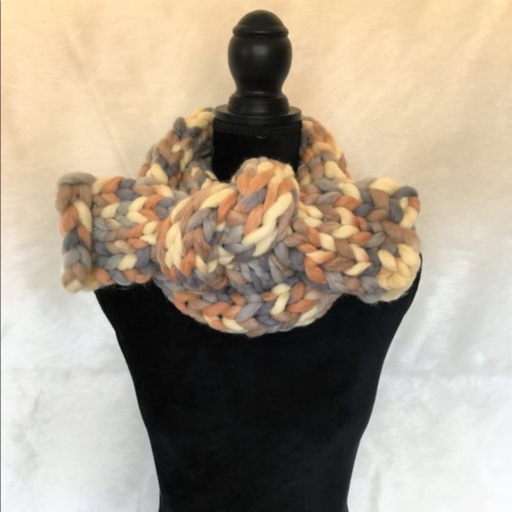Chunky slim knit scarf